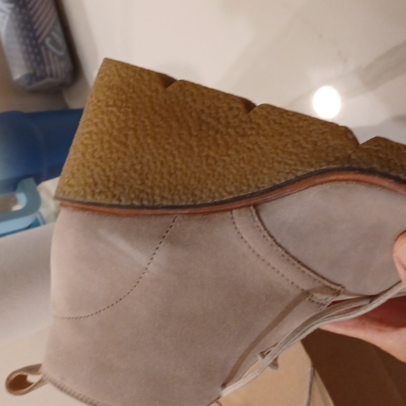 Clarks Womens Clarkford Beige Wedge Boots Shoes NWB $160 - Picture 5 of 10